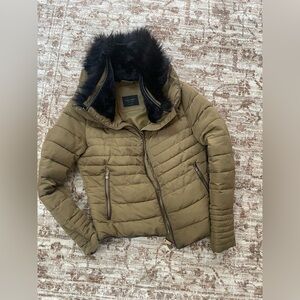 Zara Olive Puffer Jacket with Faux Fur Collar